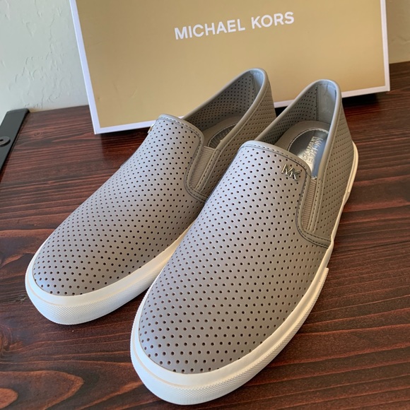 Michael Kors ♥️ slip on shoes - Picture 4 of 7